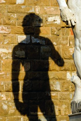 Tobulos marmurinio Dovydo kūno linijos žavi jau daugiau kaip 500 metų. (Vida Press nuotr.)