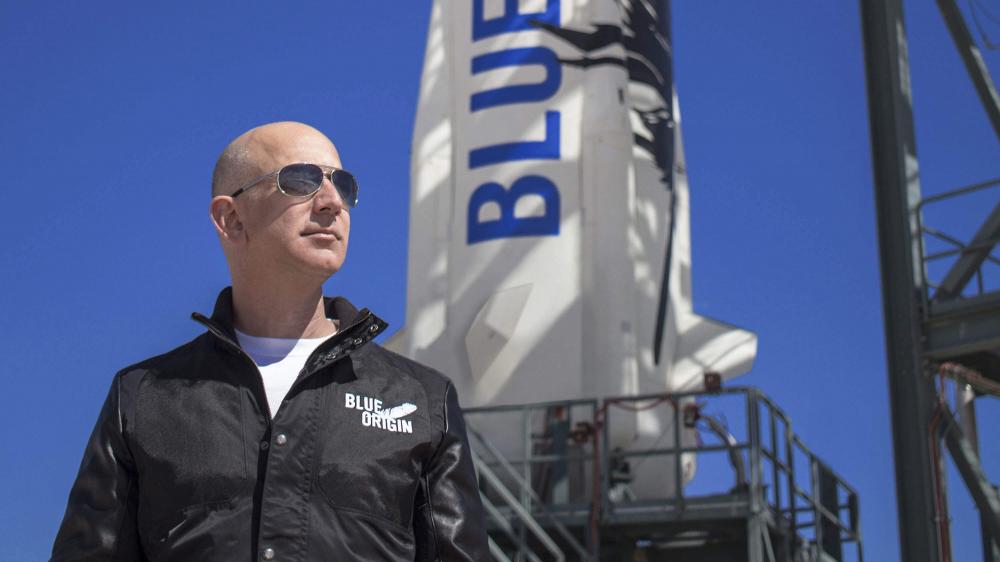 J. Bezosas ir jo „Blue Origin“. --