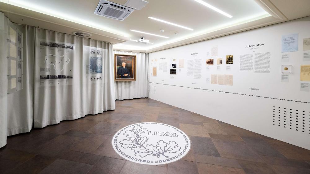 -- Vytautas Pilkauskas