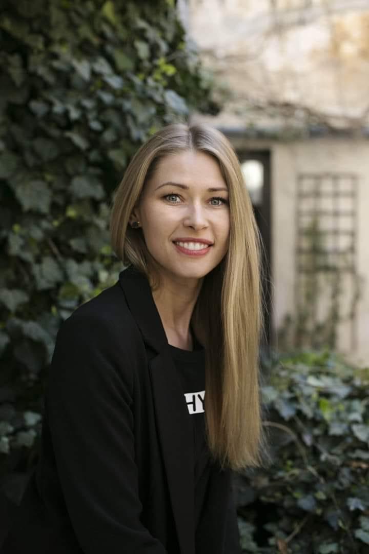 Aktorė Sandra Daukšaitė-Petrulėnė -- Facebook