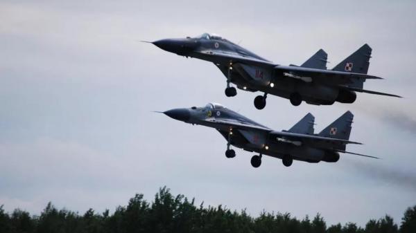 Stany Zjednoczone nie sprzeciwiają się przekazaniu przez Polskę samolotów wojskowych Ukrainie.  Alfa.lt