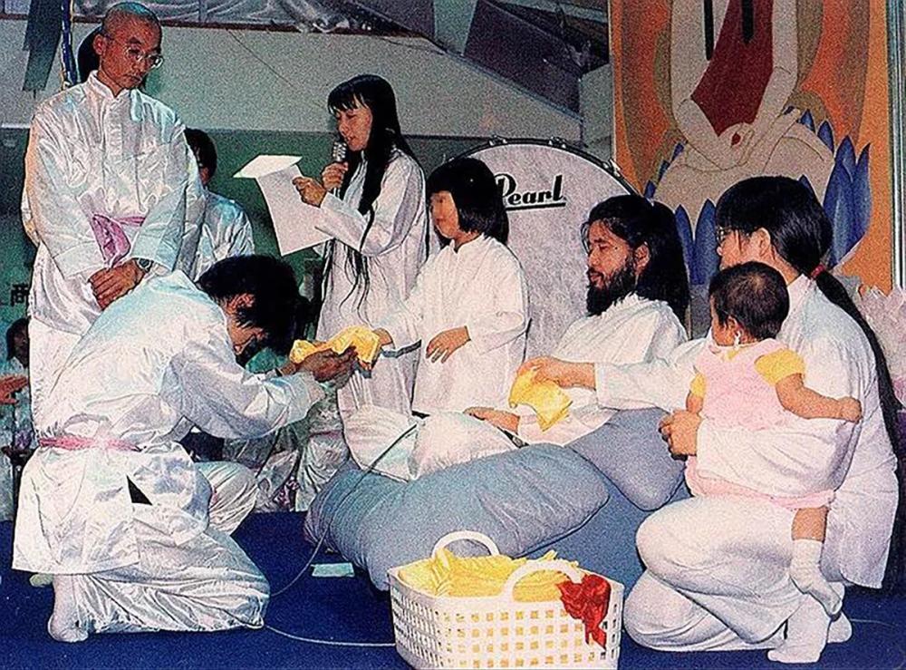 Shoko Asahara ir jo pasekėjai -- Asmeninis archyvas