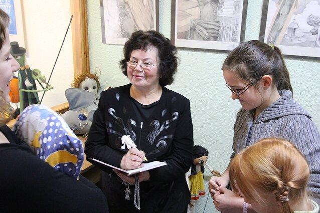 Elena Židonytė-Žekienė -- Kauno valstybinio lėlių teatras