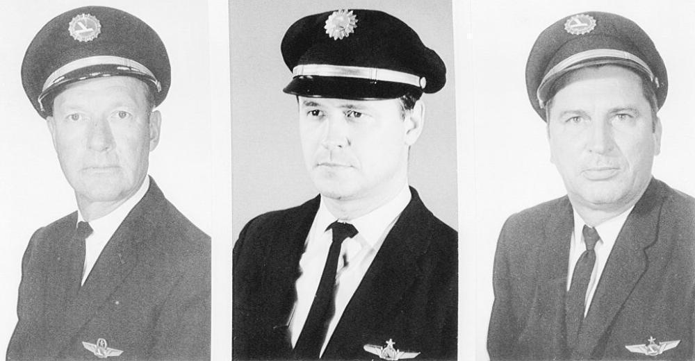 Kapitonas Robertas Loftas, antrasis pilotas Albertas Johnas Stockstillas ir skrydžių mechanikas Donaldas „Donas“ Repo -- Kompanijos nuotr.