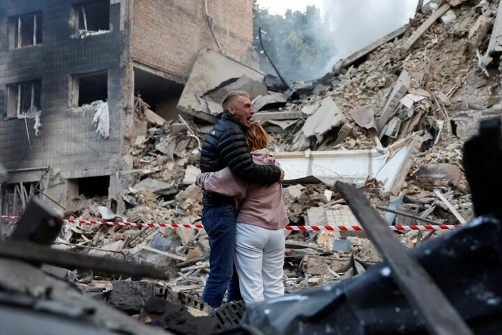 Sutuoktiniai Isaenkos -- Reuters